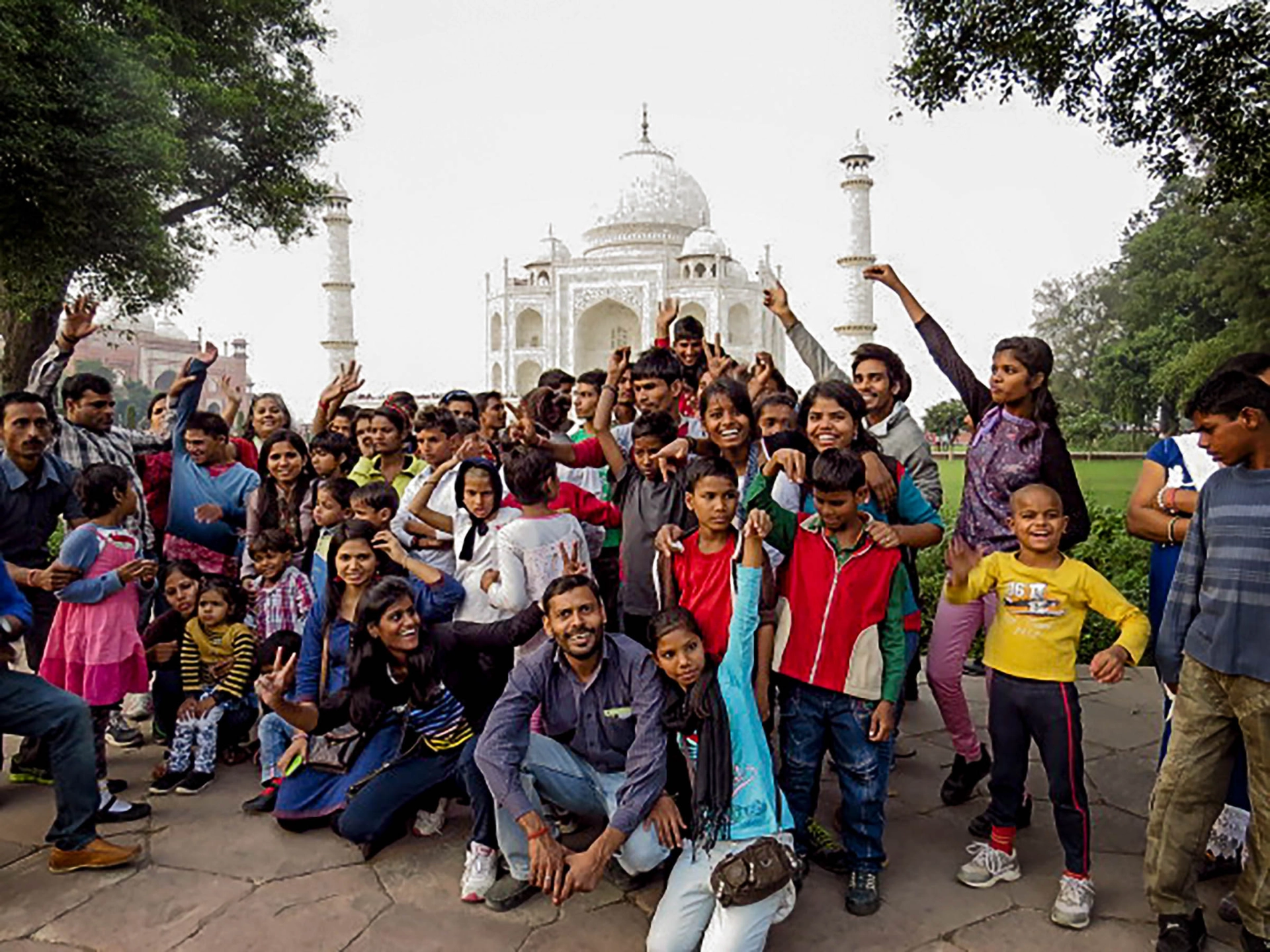 Albatros gav barnen en utflykt till Taj Mahal - smile!