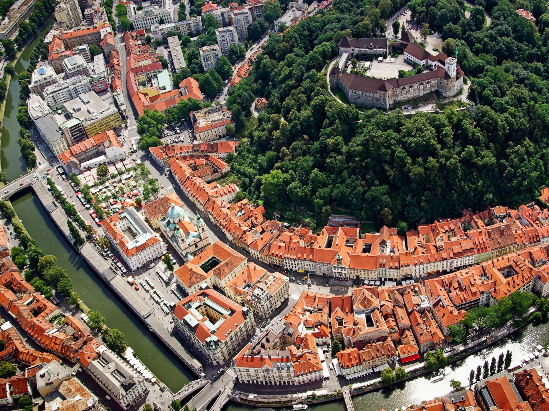 Ljubljana är en av de minsta huvudstäderna i Europa.